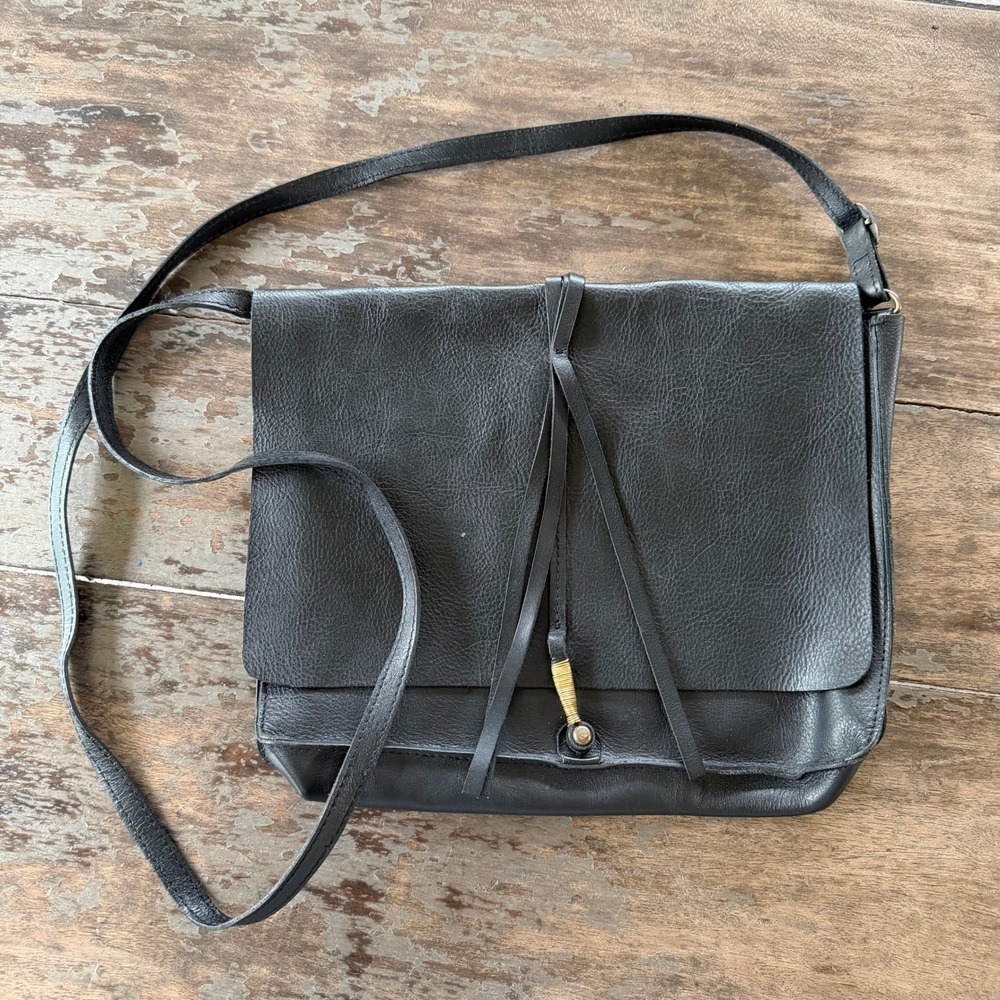Jo Handbags Black Leather Crossbody Bag Flap Tassel Minimalist Boho Messenger